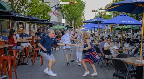 Downtowns Help Businesses Expand Outdoors
